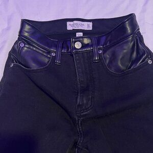 Abercrombie & Fitch CURVY Super Skinny High Rise Ankle